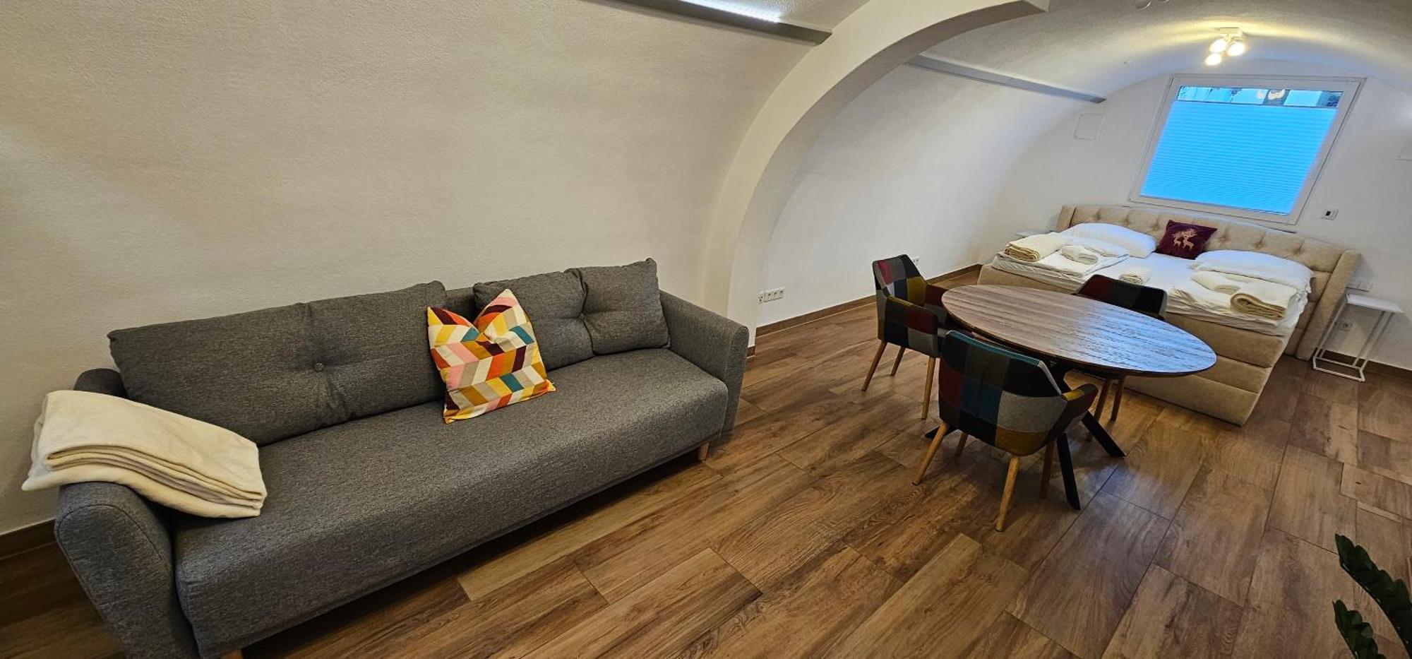The Modern Cave Lodge Estugarda Exterior foto