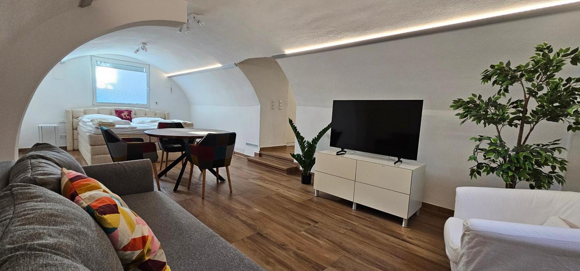 The Modern Cave Lodge Estugarda Exterior foto